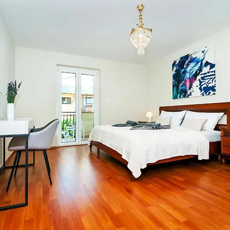 7 Bedroom Amazing In *