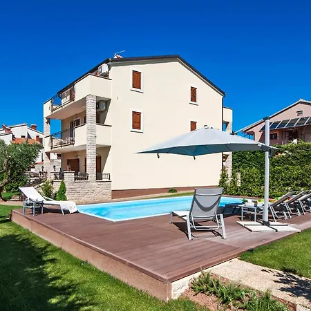 Holiday home 7 Bedroom Amazing In