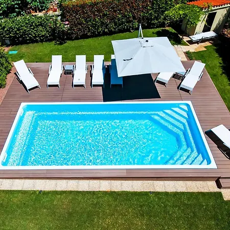 7 Bedroom Amazing In Holiday home
